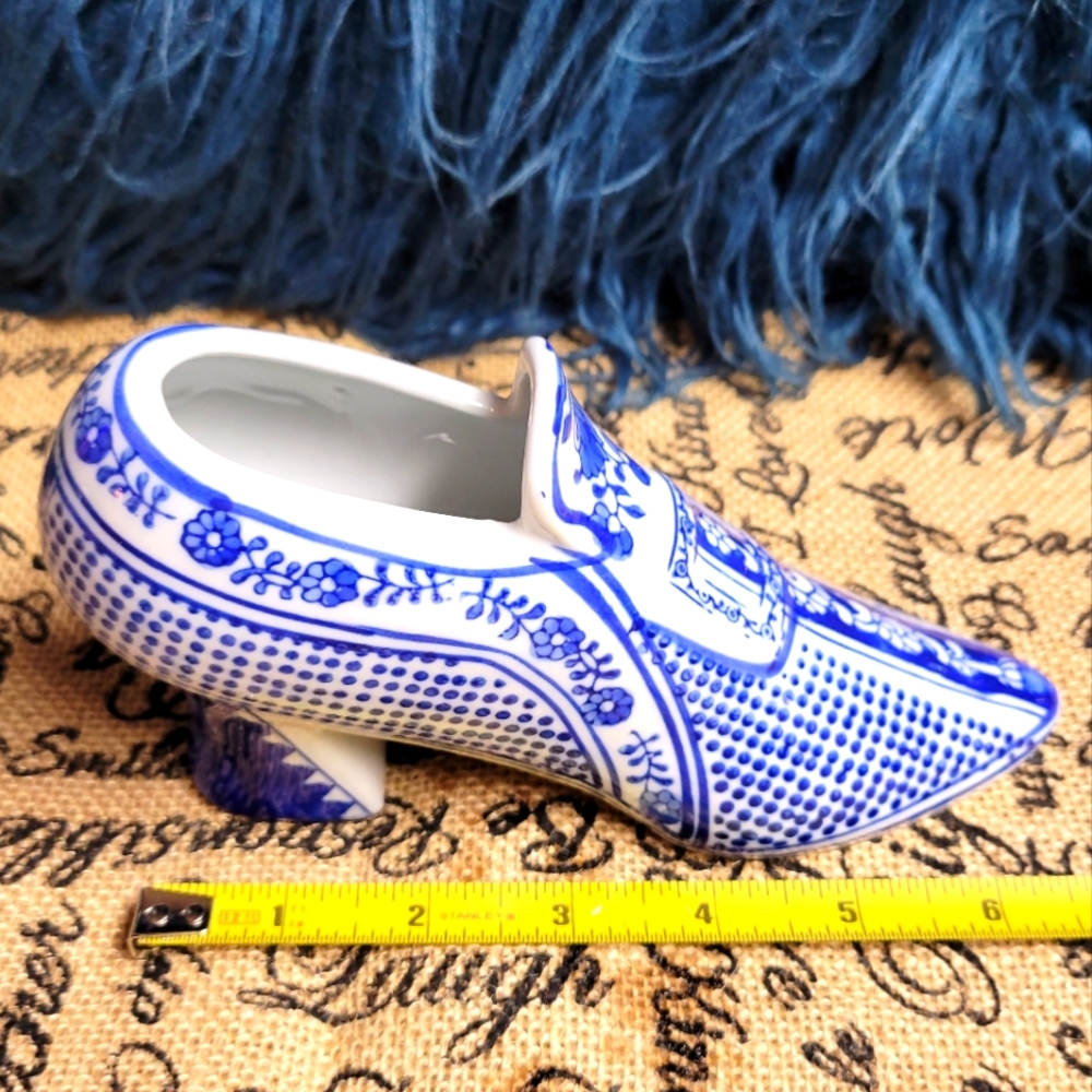 Vintage Hand painted ceramic shoe blue and white made in China